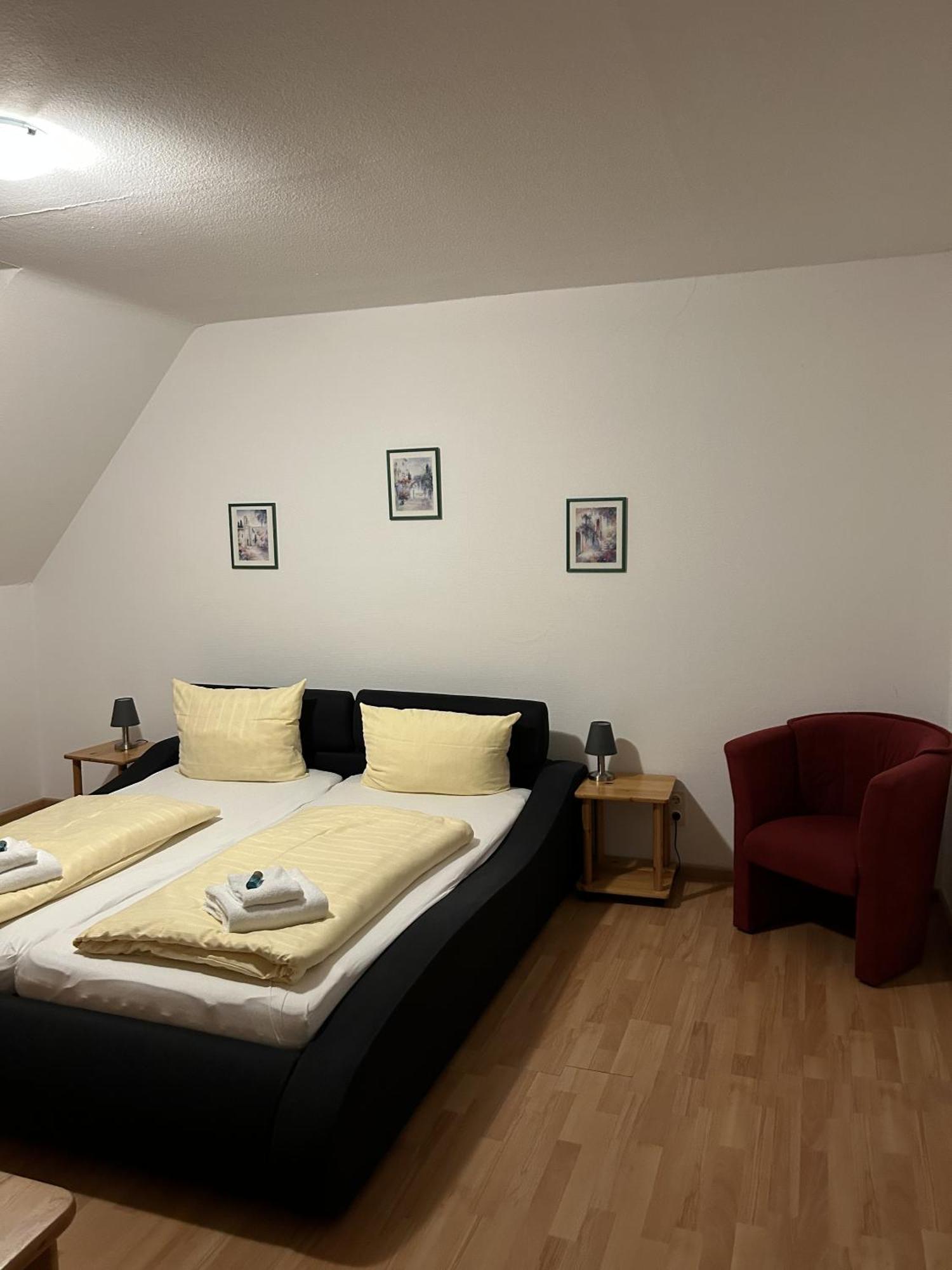 Hotel Landgasthof Zum Kaffelstein Kreuzwertheim Стая снимка