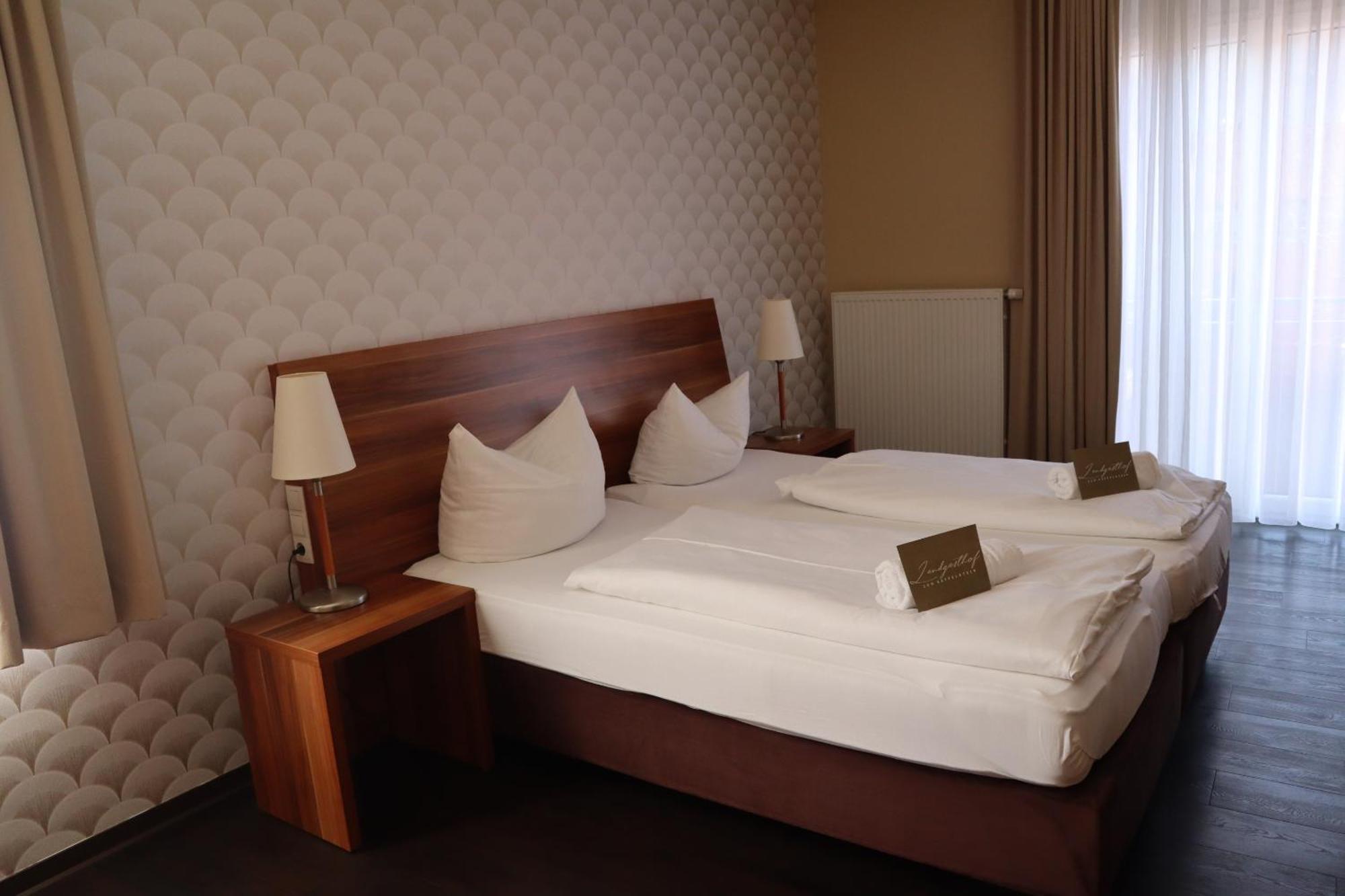 Hotel Landgasthof Zum Kaffelstein Kreuzwertheim Стая снимка
